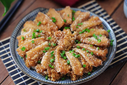  粉蒸五花肉，吃起来更健康，蒸一蒸，口感香软不油腻