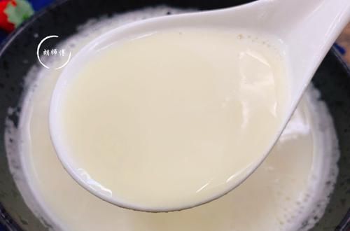 想吃豆腐脑不用出去买，在家5毛钱能做一大锅，学会就可以开店了