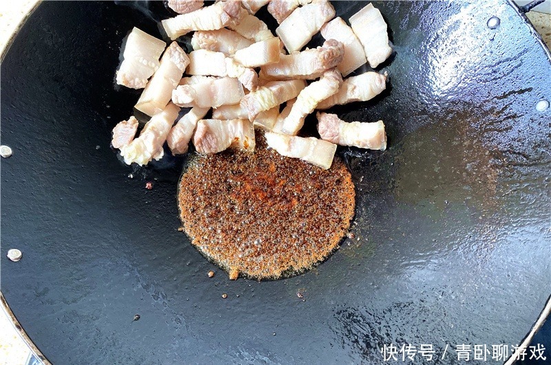 五花肉最好吃的做法,简单美味,肥而不腻,香甜软糯,下饭又下酒