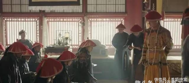 大臣|乾隆皇帝有时会赏赐大臣每人一个猪肘子,为啥他们出宫门后就扔?