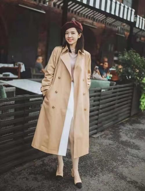 驼色风衣内搭怎么穿？这6套搭配范本高级时髦有气场，美得刚刚好