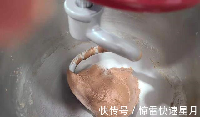 棋格双色吐司|棋格双色吐司 交叉美 学会这一招 想做抹茶做抹茶 想做可可做可可!