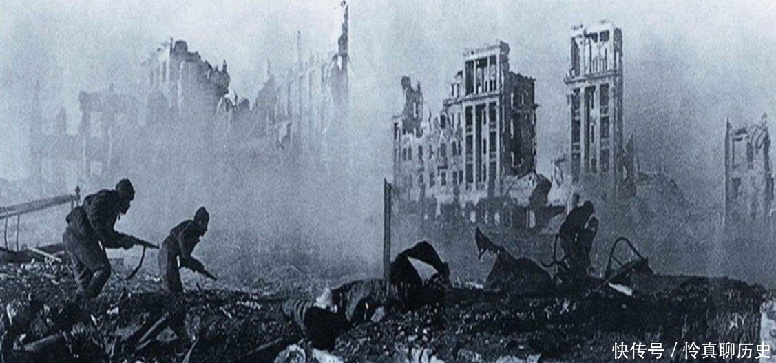 二战莫斯科保卫战中德军冬天为何不去掳掠最后被冻死十几万
