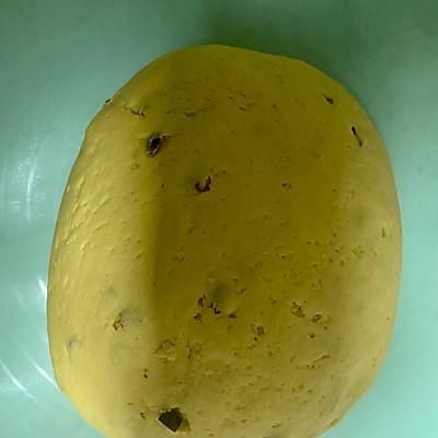 餐桌上的保留项目玉米面窝窝头,隔段时间就做一次