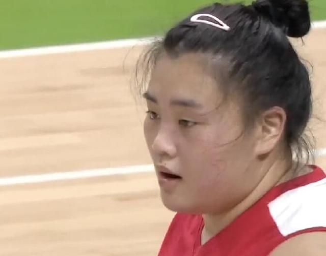 wcb打WCBA真没问题！刘禹彤22+4统治篮下，被李月汝打爆一点不丢人