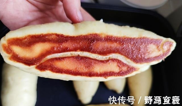 酵母|玉米面最好吃的做法,玉米面棒棒馍,比面包还香,闺女一口气吃俩!