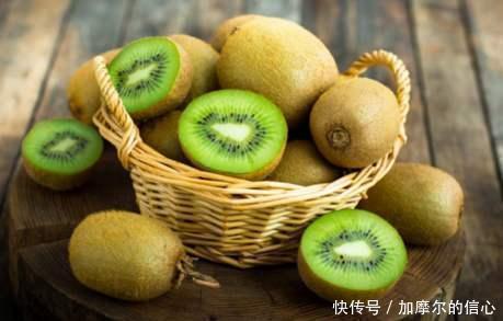 胃穿孔|3种水果''伤胃不浅''，你若常吃，胃将''烂''得更快，劝趁早戒掉