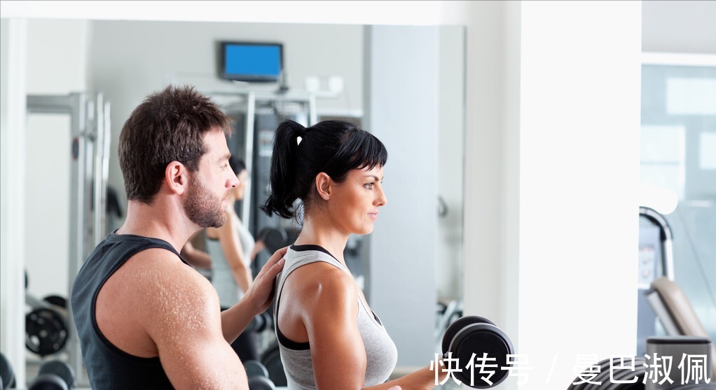 健身|28岁健身教练自述:给56岁大姐做教练后,工资涨了,家却没了