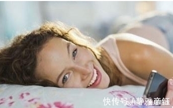 枕头|夫妻晚上睡前，这3件事尽量少做，为了自己的健康尽量要克制自己