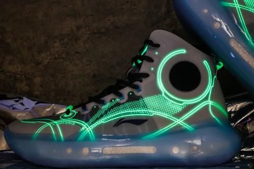 WEN鞋评-开箱｜限量？炒作？在绝对的实力面前都不值一提了