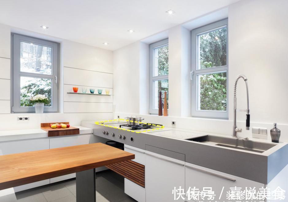 柜门|灶台下留个格栅抽屉柜,锅碗瓢盆塞这里,橱柜用起来果然更方便了