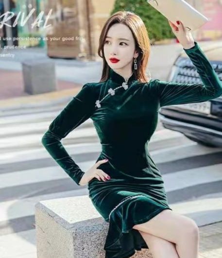 旗袍 性感气质的旗袍,长袖金丝绒的荷叶边打底包臀裙