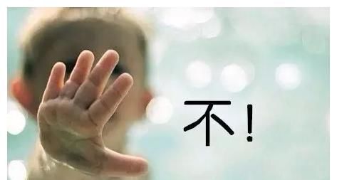 危险|3岁男童掉入油锅,原因竟是一次“玩笑”,家长还不引起重视