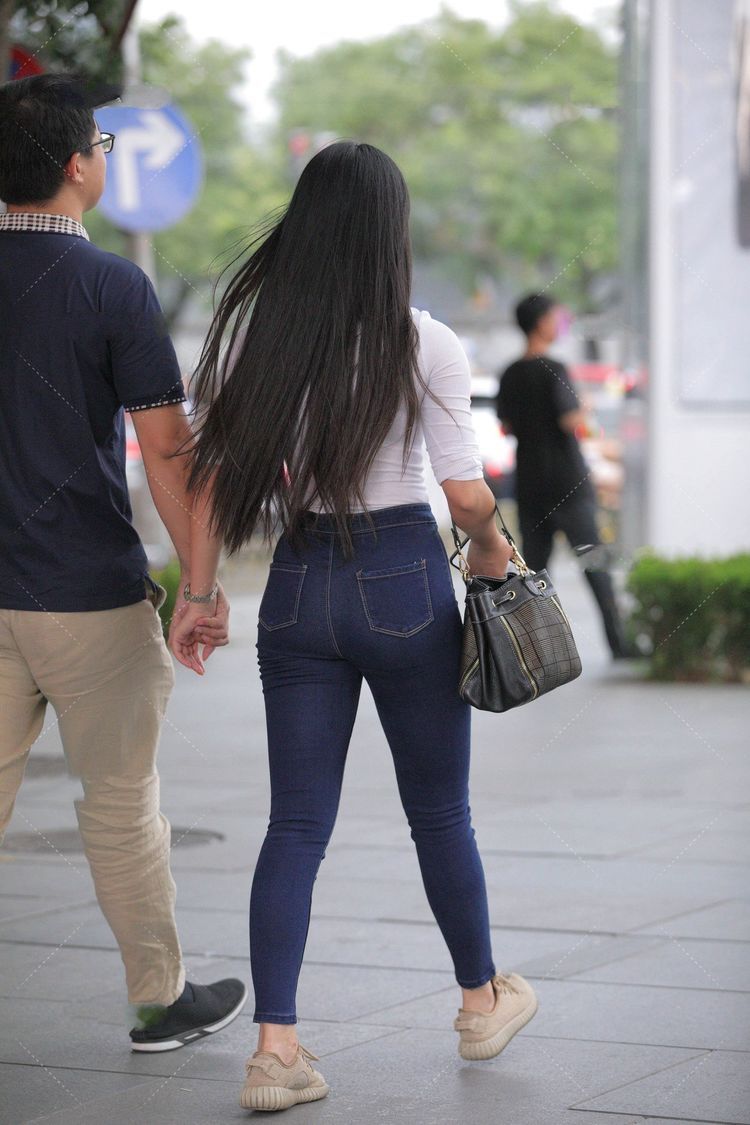 上衣 紧身日常装穿搭,简约大方,凸显的极简时尚风格