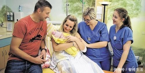 n母乳亲喂的甜蜜烦恼,是世界上任何奶粉都无法代替的味道与温暖