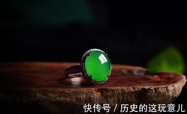 钻戒&戒指别再只知道钻戒了!佩戴这些戒指更加凸显优雅之韵和不俗品味!