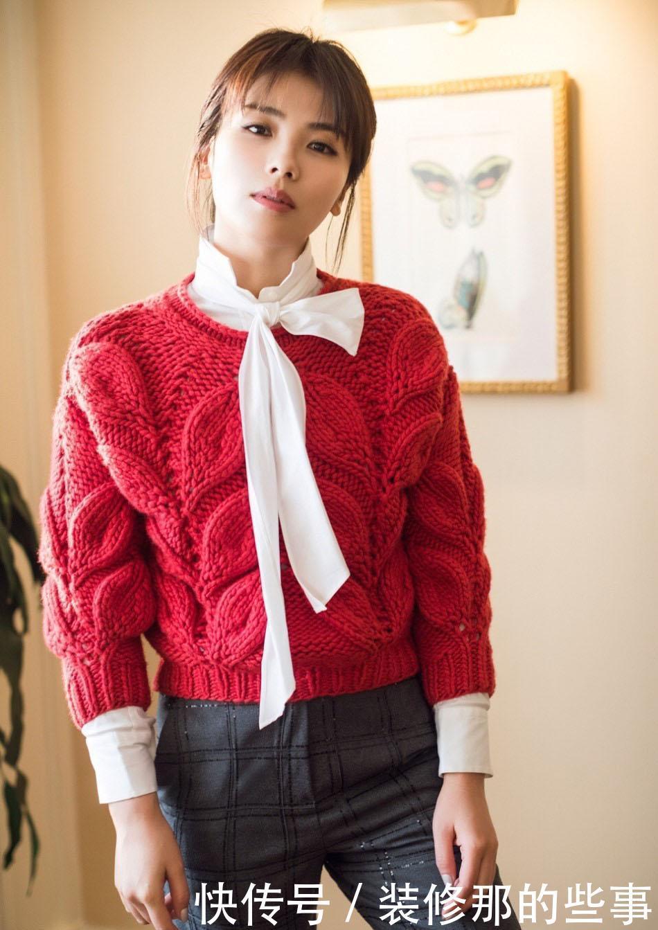 “红毛衣”怎么穿才不俗气?选款搭配都很重要,穿对了美成焦点