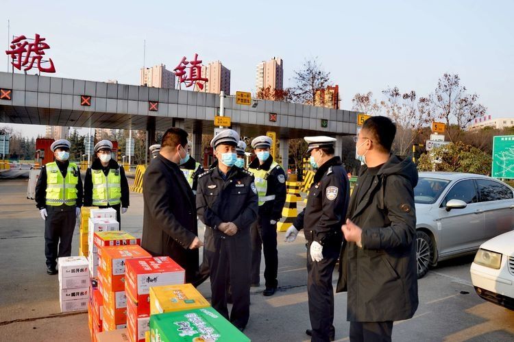 刘君峰|宝鸡：爱心企业送温暖 警民联手战疫情