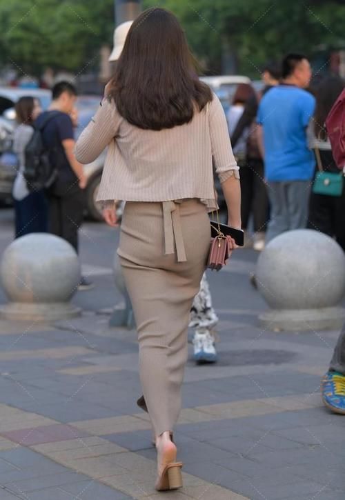 搭配的好，同色系是最能突出高级感的穿搭