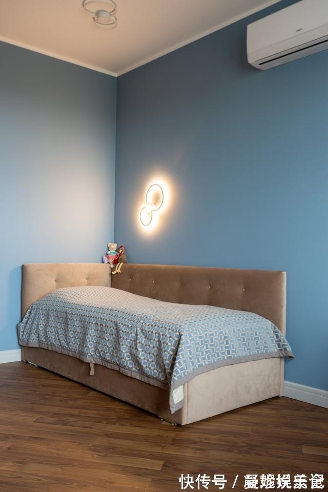 墙面|130平各个空间几乎空无杂物,我是没看出来,屋主一家已住10年