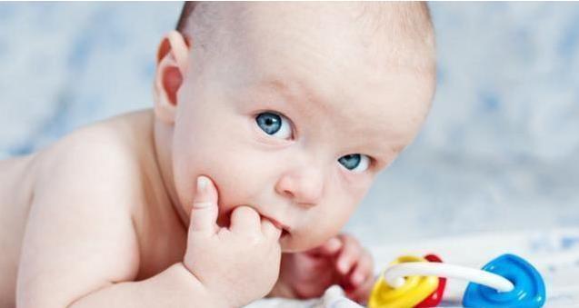 宝宝|孩子见啥都想往嘴里塞?作为家长,要看懂这一举动背后的心理暗示