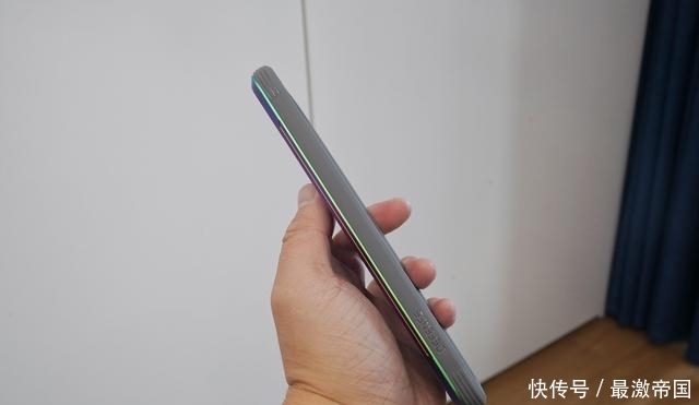 发布|华为mate40发布之际,聊聊mate30半年使用感受和配件