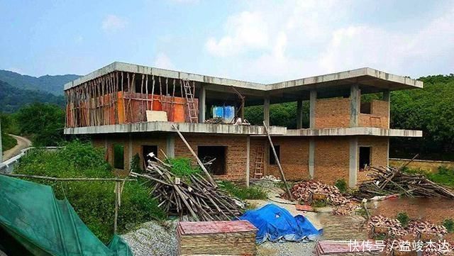 房屋|农村宅基地翻修后，产权归谁是所有农村房屋都允许翻建吗