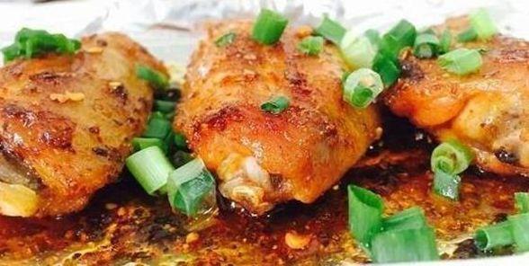 美食精选:泡椒田鸡,豆皮饺子,香辣烤翅,番茄土豆球的做法
