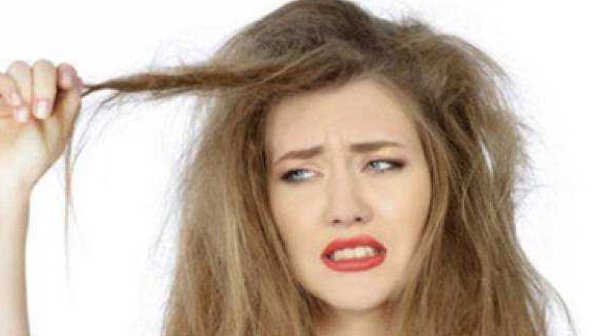 润唇膏只会涂嘴唇?原来还有“这3个”用处,早知早受益