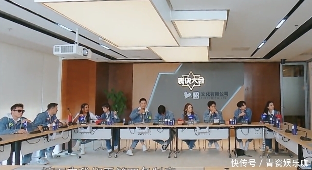 《奔跑吧》:游戏无聊,节目越来越敷衍,实在让人失望