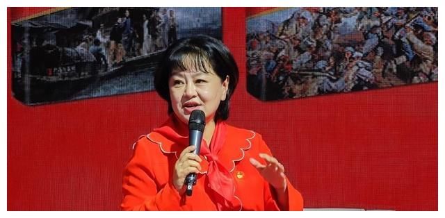 蜡笔小新|《大头儿子》全新IP阵容：不完美的小头爸爸，完美的鞠萍姐姐