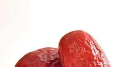 女生吃什么对皮肤好：5大食物消除暗沉焕发肌肤光彩