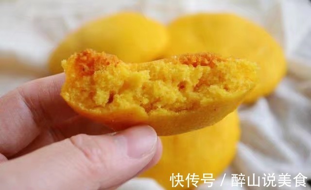 南瓜如此吃,不煎不炸,喷香可口,咬一口嘎嘣脆,好吃不上火