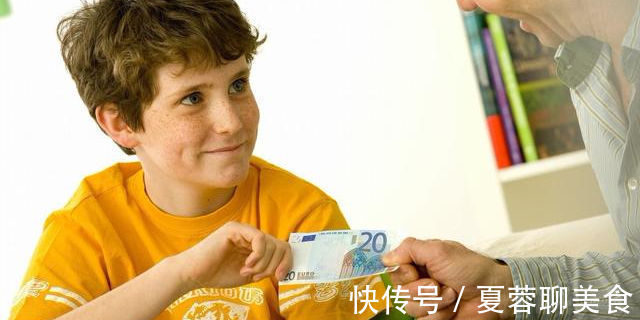 给孩子多少零花钱合适?家长做到这3点,孩子比有钱人更有头脑