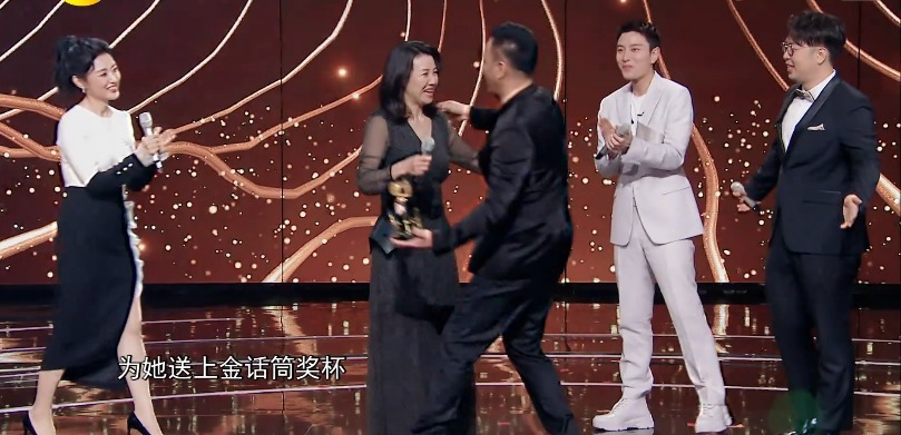 贾乃亮|刘琳夺冠,贾乃亮仅输6票,张含韵屈居季军,郁可唯展现配音天赋