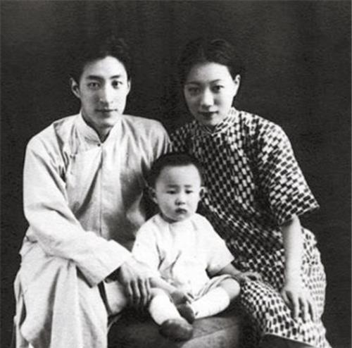 民国首富家庭:小妾要给女儿缠足,原配:别缠了,嫁不出去我养