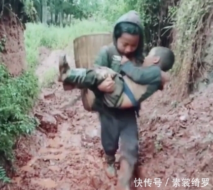 男孩9岁就当了“爸爸”，只是为了照顾弟弟，就要扛起一个家