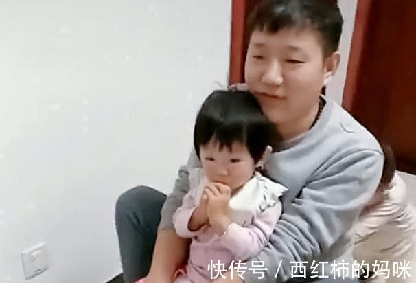 乐乐|宝宝的扭扭车被女娃霸占,索要时女娃奶奶说的话,母亲强行夺回