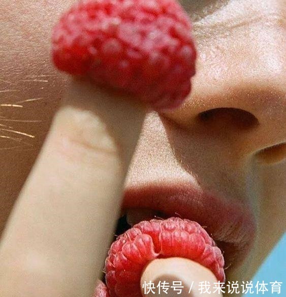 润唇膏|总有一些很微小的细节,比外形更能决定我们的气质!