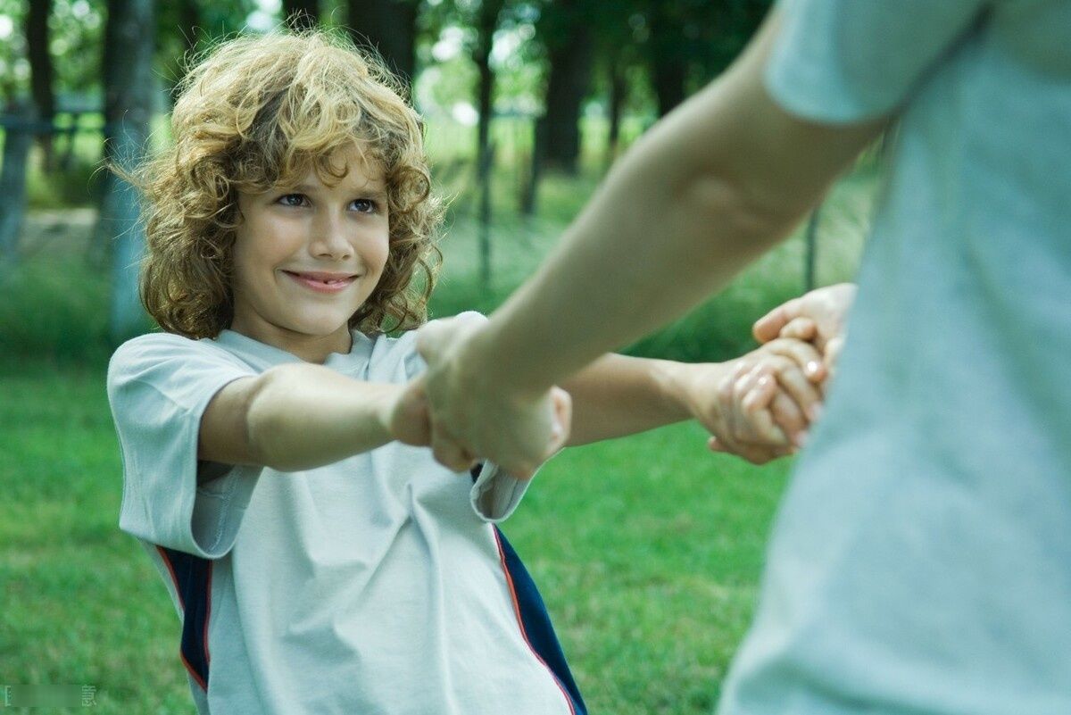 去动物园|你不经意间的几句话就伤害到了孩子，看看有你经常说的吗？