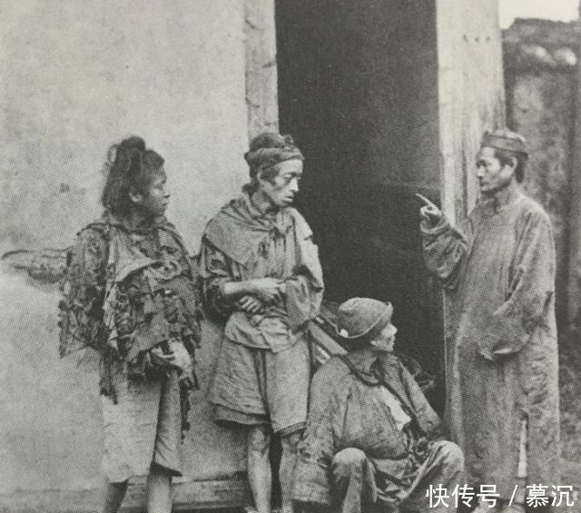 百姓|请你看清楚了,这不是“丐帮”,而是清朝百姓的生活照!