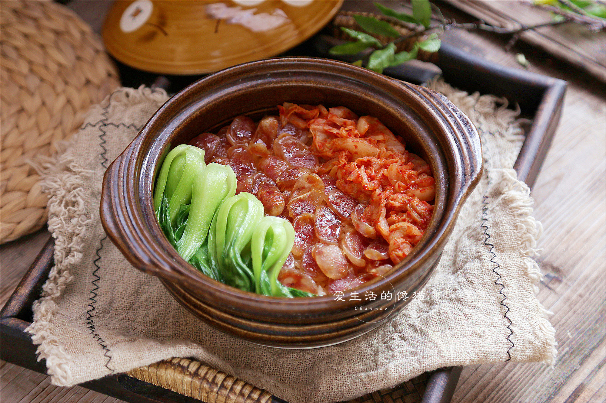  煲仔饭|午餐不外卖，10元钱就搞定，饭菜喷香一锅出，网友：不剩菜不浪费