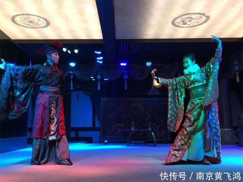 建筑风格|这是我见过最美的讲解员服饰,还有更美的吗?