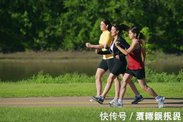 病变|肝脏变硬，头部先知医生头部若有3个表现，或提示该养肝了