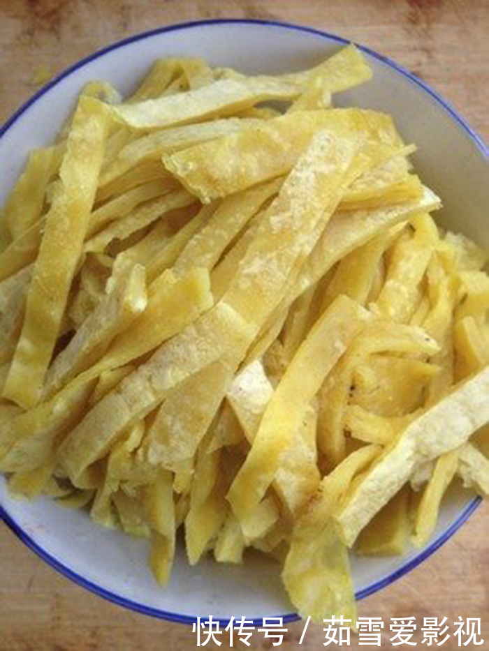  早餐|懒人必学的营养早餐，10分钟就出锅，吃上一小碗，精神一上午！