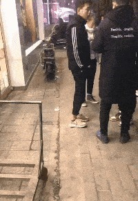 |搞笑GIF段子:网购就要仔细点,毕竟没法身临其境