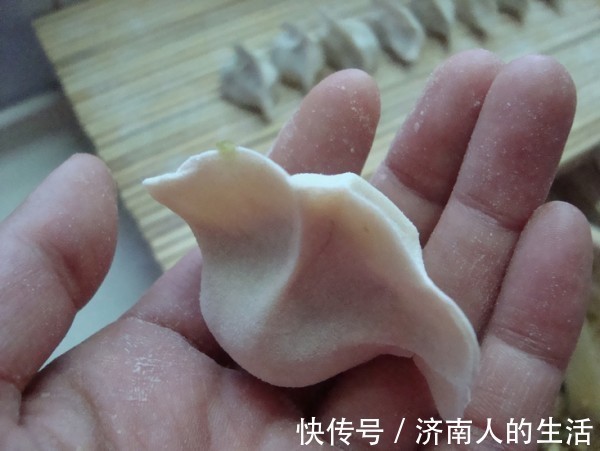 试试此种馅的饺子，保证你吃过一次后，不再只喜欢吃肉馅的！