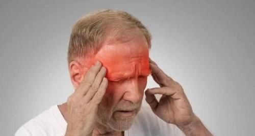 脑梗来临不疼不痒,若身上出现3处不适,十有八九是脑梗“上身”