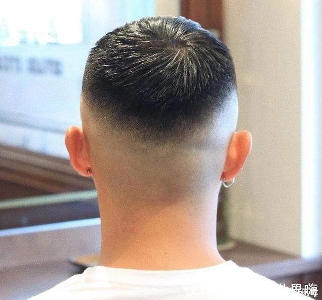 “最时尚 ”男发21款,帅气有型更精神,越来越多男士这剪