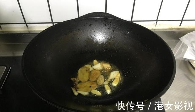 秋天,吃猪羊肉,不如多吃这鱼,肉多刺少又营养,酱烧一锅真鲜美